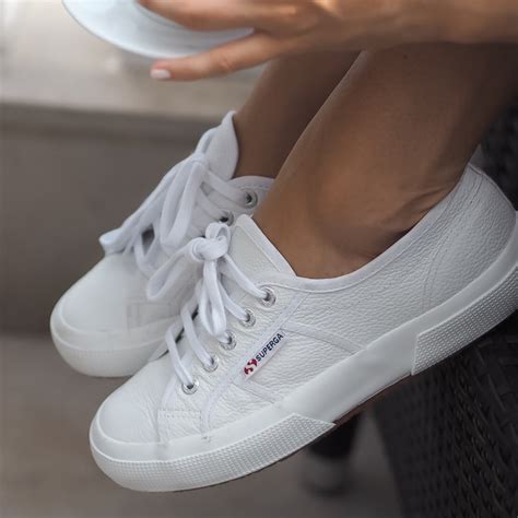 Sneakers For Women 